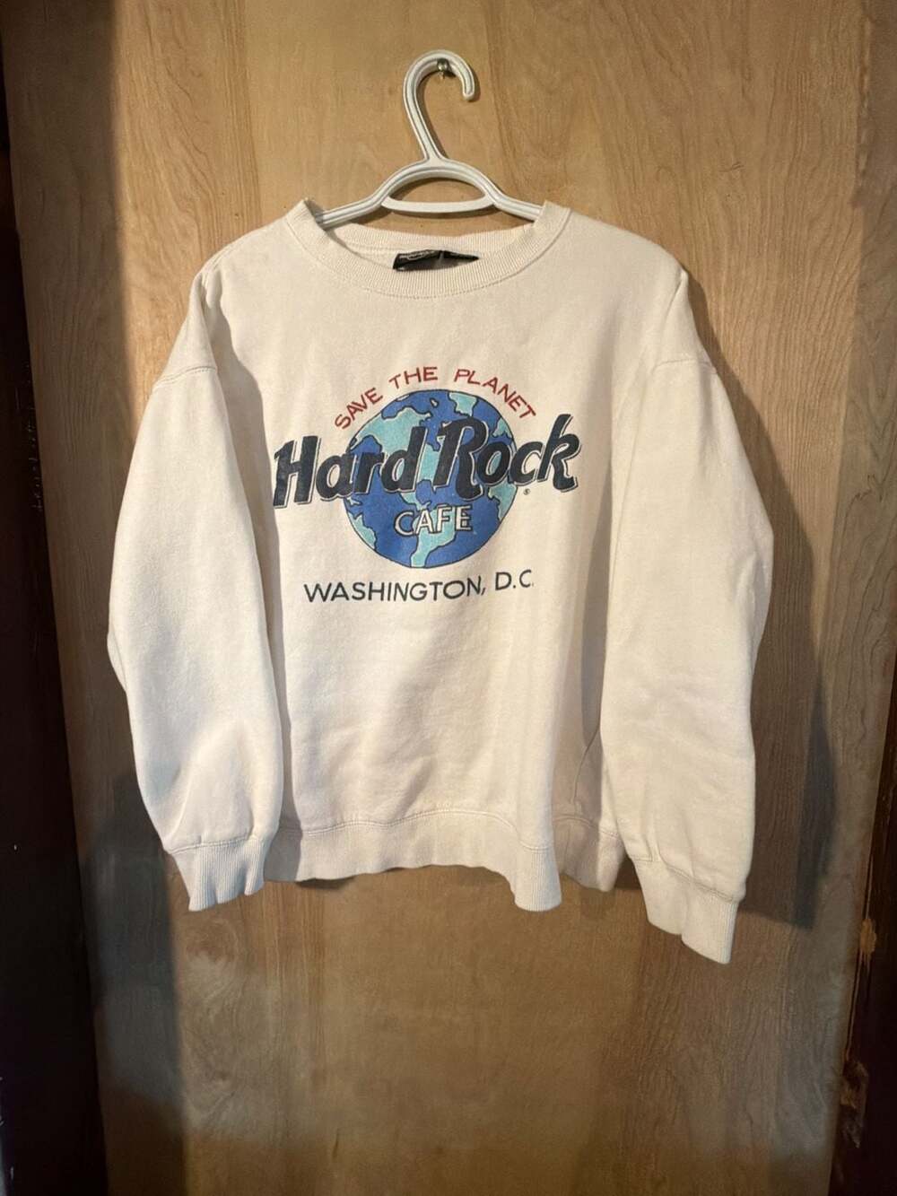 Hard Rock Cafe Washington D.C. Save The Planet Sweatshirt Size M White